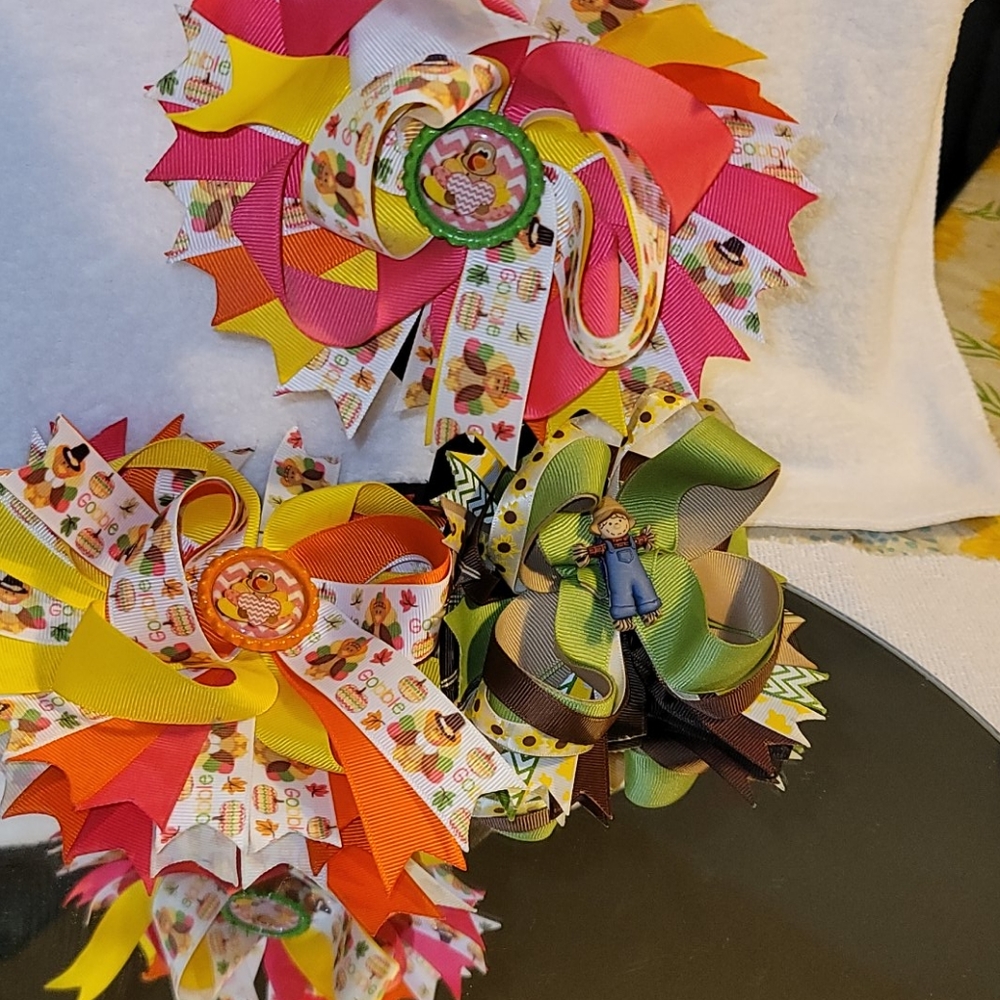 Set of 3 Thanksgiving/ Fall girls hair bows. 🦃🍁